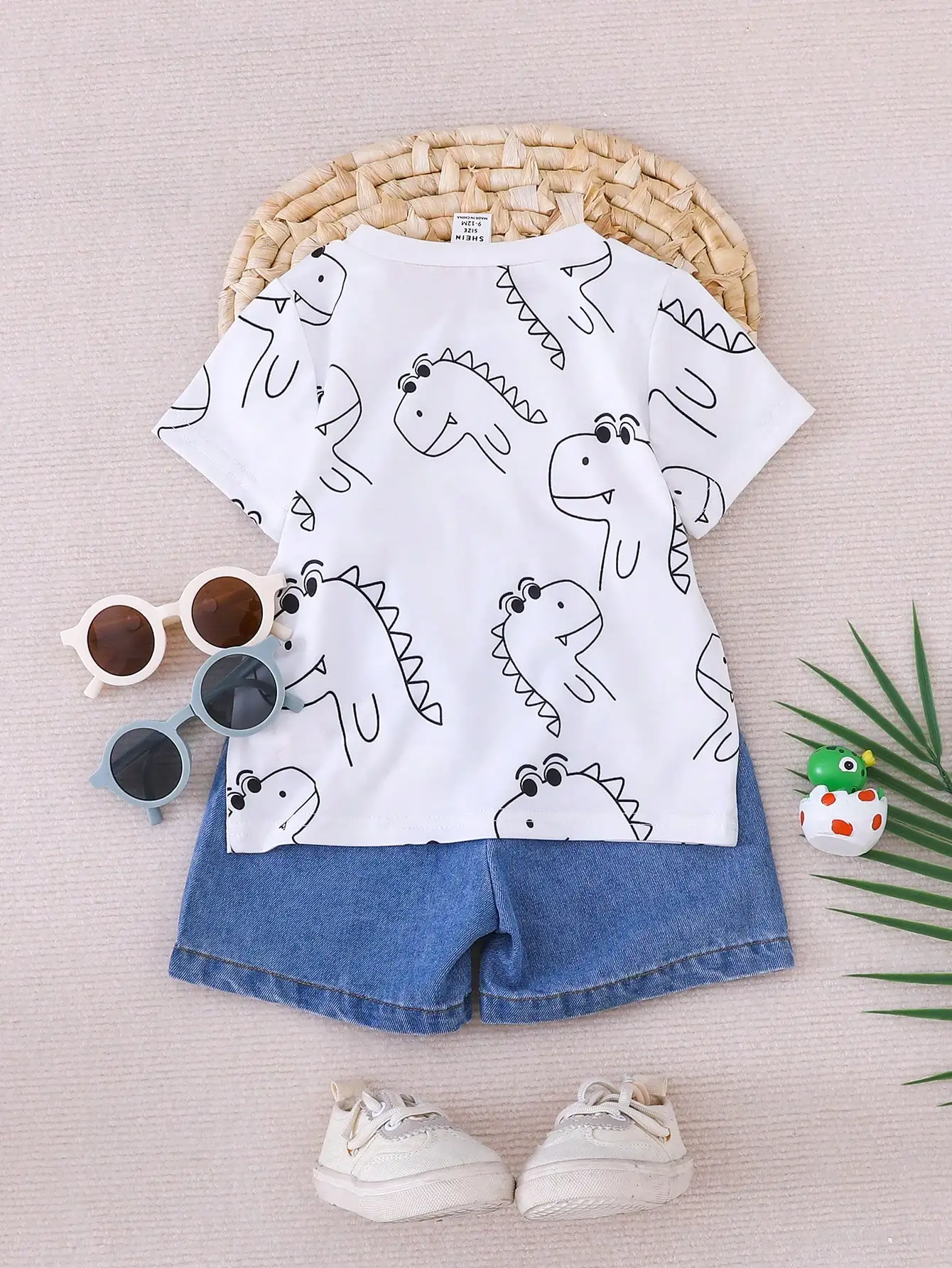 Conjunto verano niño con dinosaurio – Camiseta y pantalón corto - imagen 2