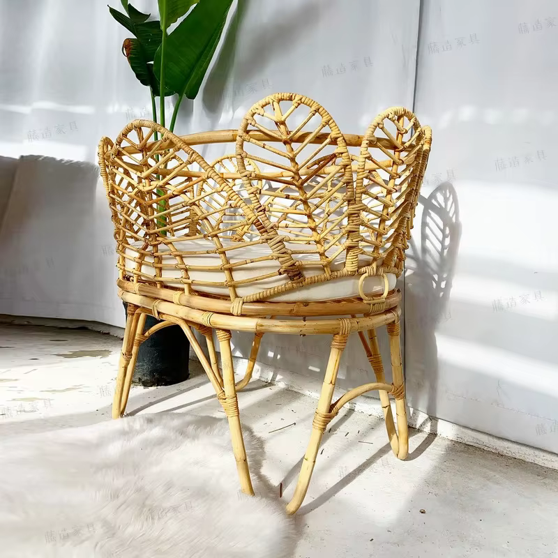 Cuna de mimbre artesanal con madera maciza – Estilo japonés