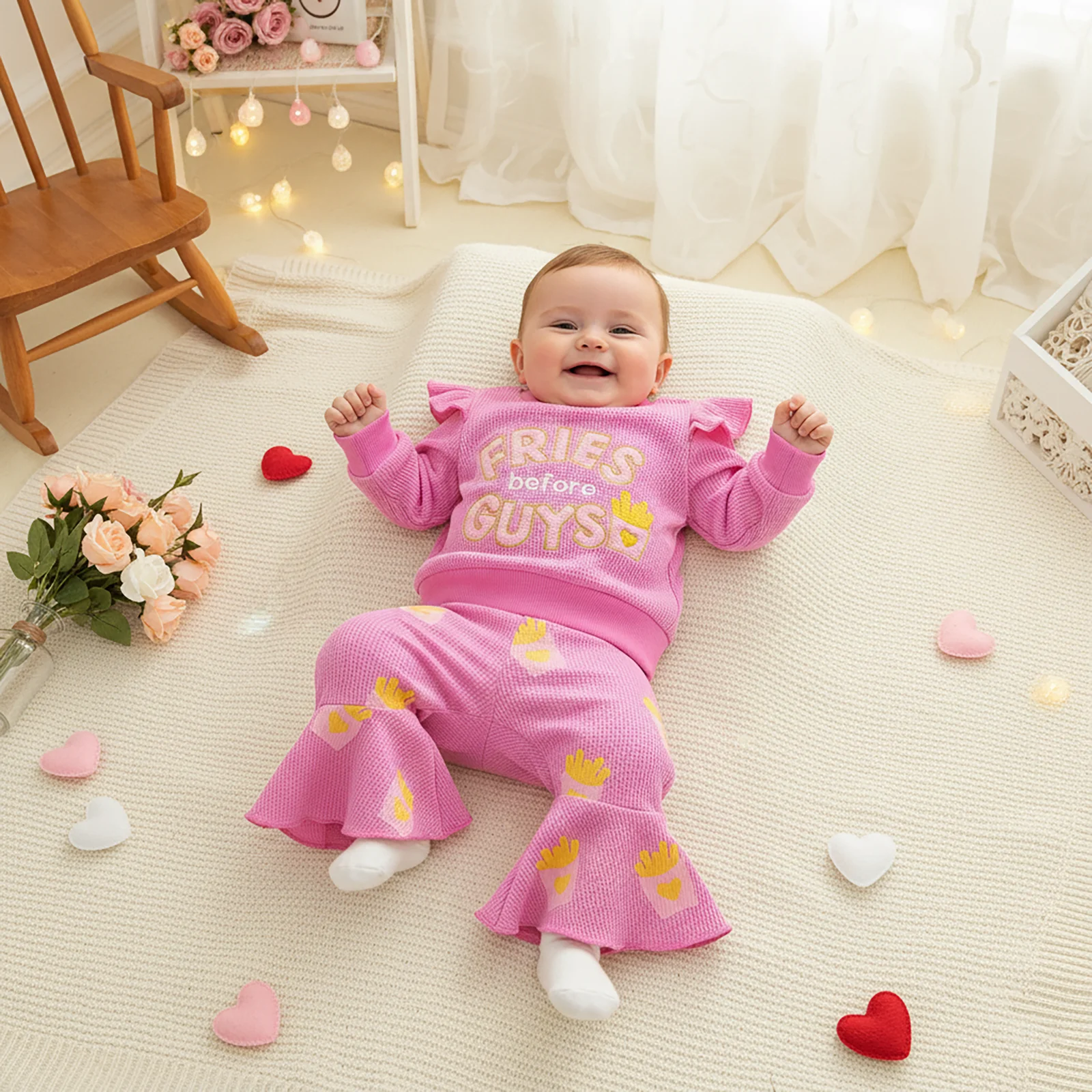 Suefunskry Conjunto para el Día de San Valentín para niñas, sudadera con letras bordadas de manga larga y pantalones acampanados con estampado de patatas fritas - imagen 5