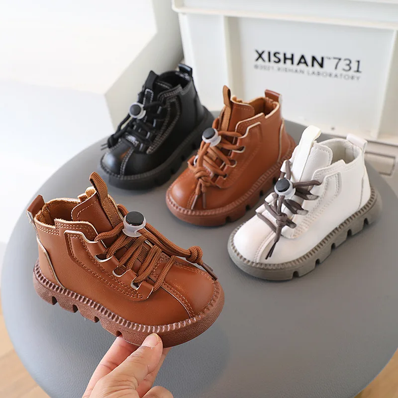 Zapatos de cuero para niñas, botas de nieve para niños, zapatos de moda para bebés, botas cortas de fondo suave para niños, Otoño e Invierno