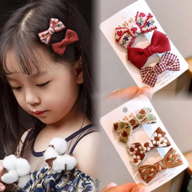 Lazos florales para cabello de niña – Pinzas laterales cómodas - imagen 3