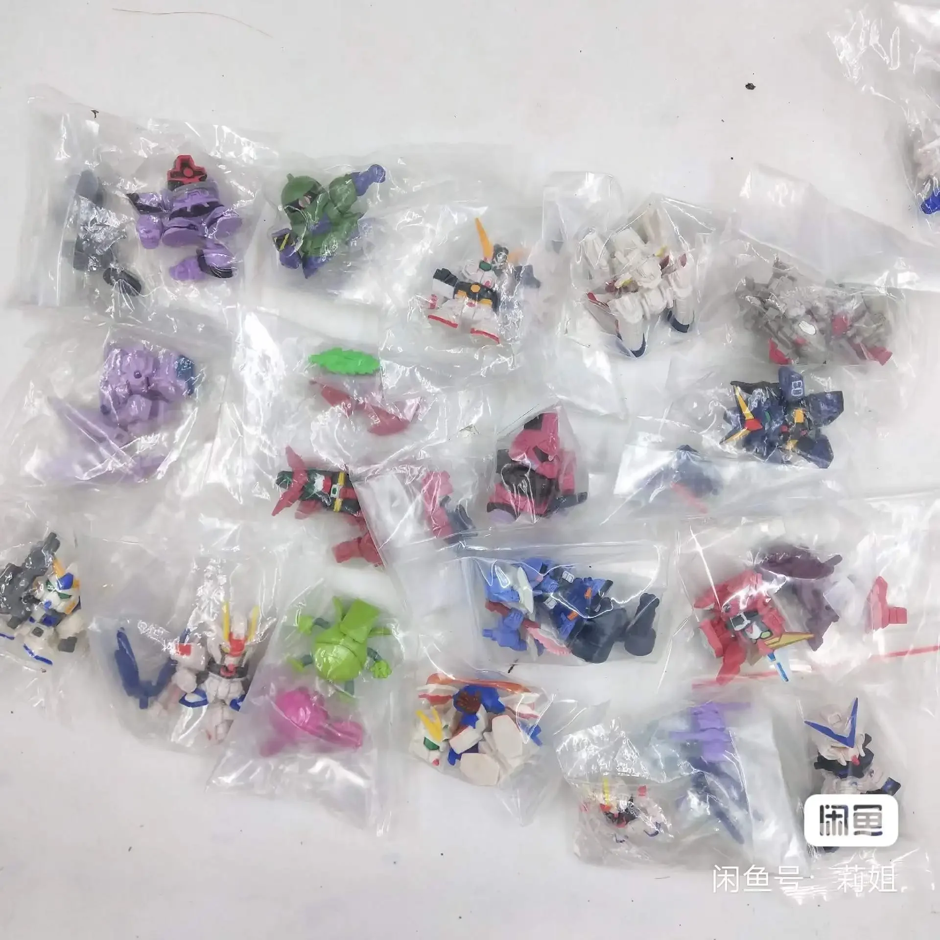 Bandai-figura de acción de Gundam EXCEED, modelo ZAKU, figura de acción Dom, MINI modelo, adorno, Juguetes - imagen 2