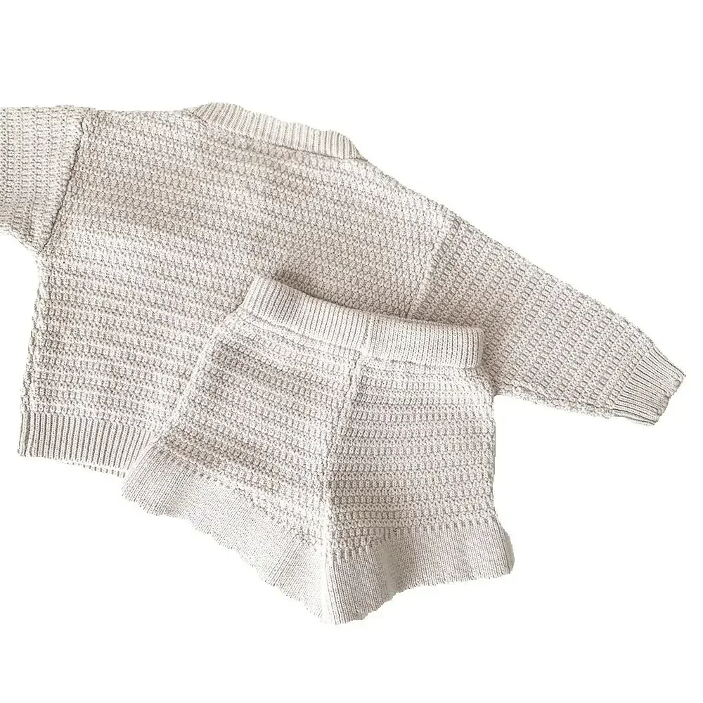 Cárdigan y shorts de punto para bebé niña – conjunto otoño suave - imagen 2