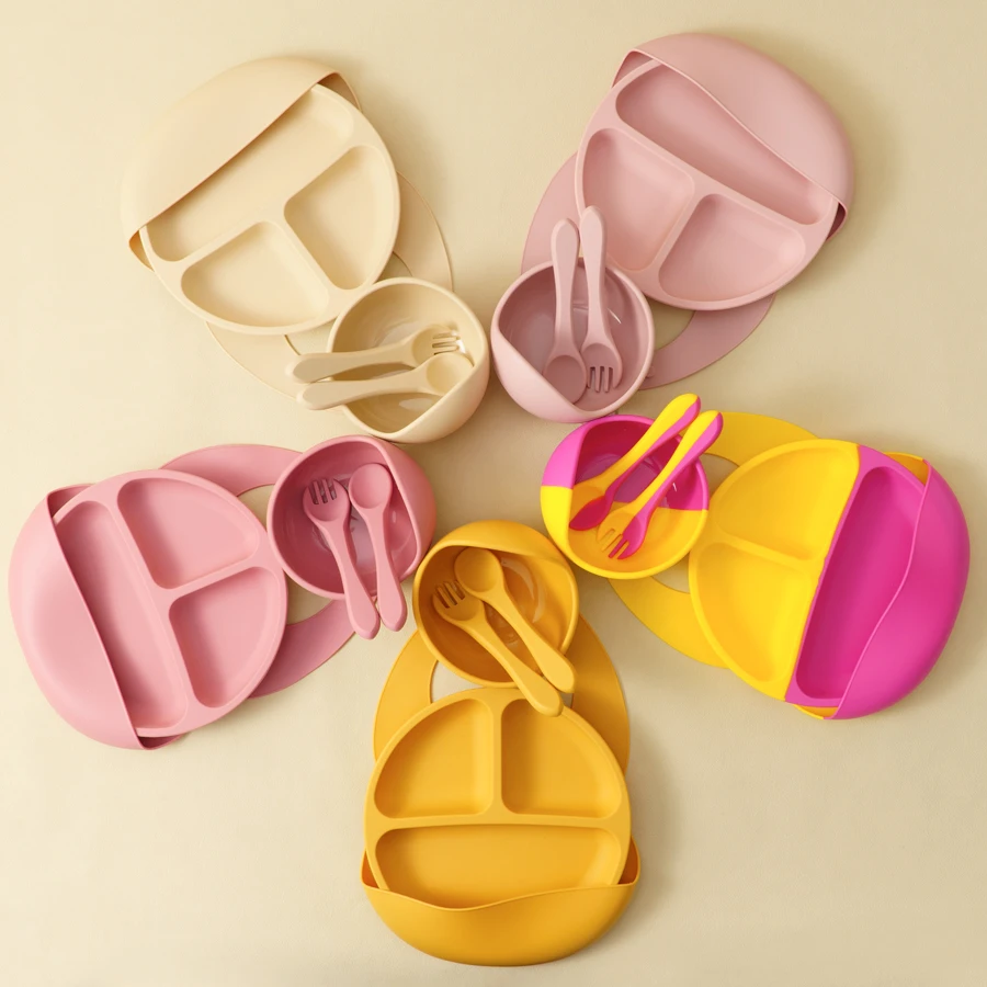 Juego de vajilla de silicona para bebé, babero con contraste de Color, tazón de succión, plato antideslizante, cuchara suave, tenedor, entrenamiento de alimentación, juego de cena para bebé, 5 uds.