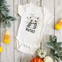 Mono de bebé personalizado con nombre bordado