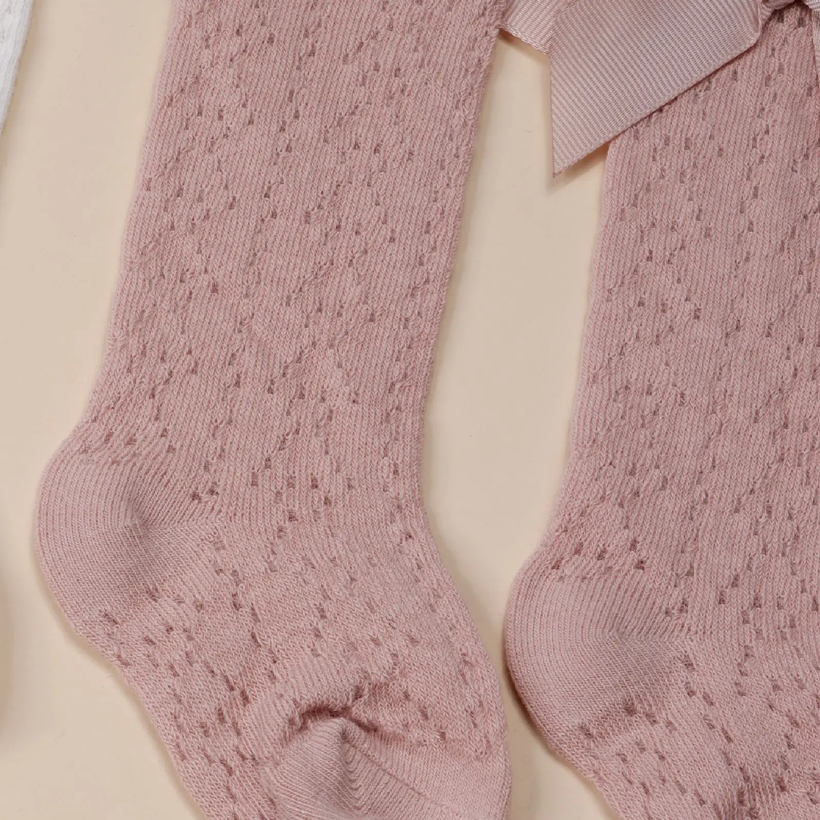 1 Juego de diademas tejidas con lazo para recién nacidos, calcetines medios sólidos para bebés, calcetines suaves de nailon Jacquard para antes de caminar, bonitos calcetines con diadema infantil - imagen 4