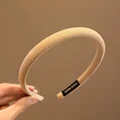 1 beige