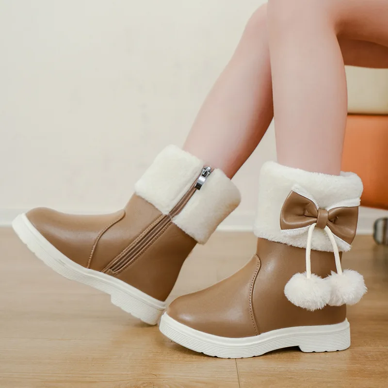 2025 Invierno nueva bota de cuero para niña Botas de nieve versátiles a la moda para niños Botas de tobillo simples para niñas Botas de algodón cálidas de terciopelo para niños - imagen 5