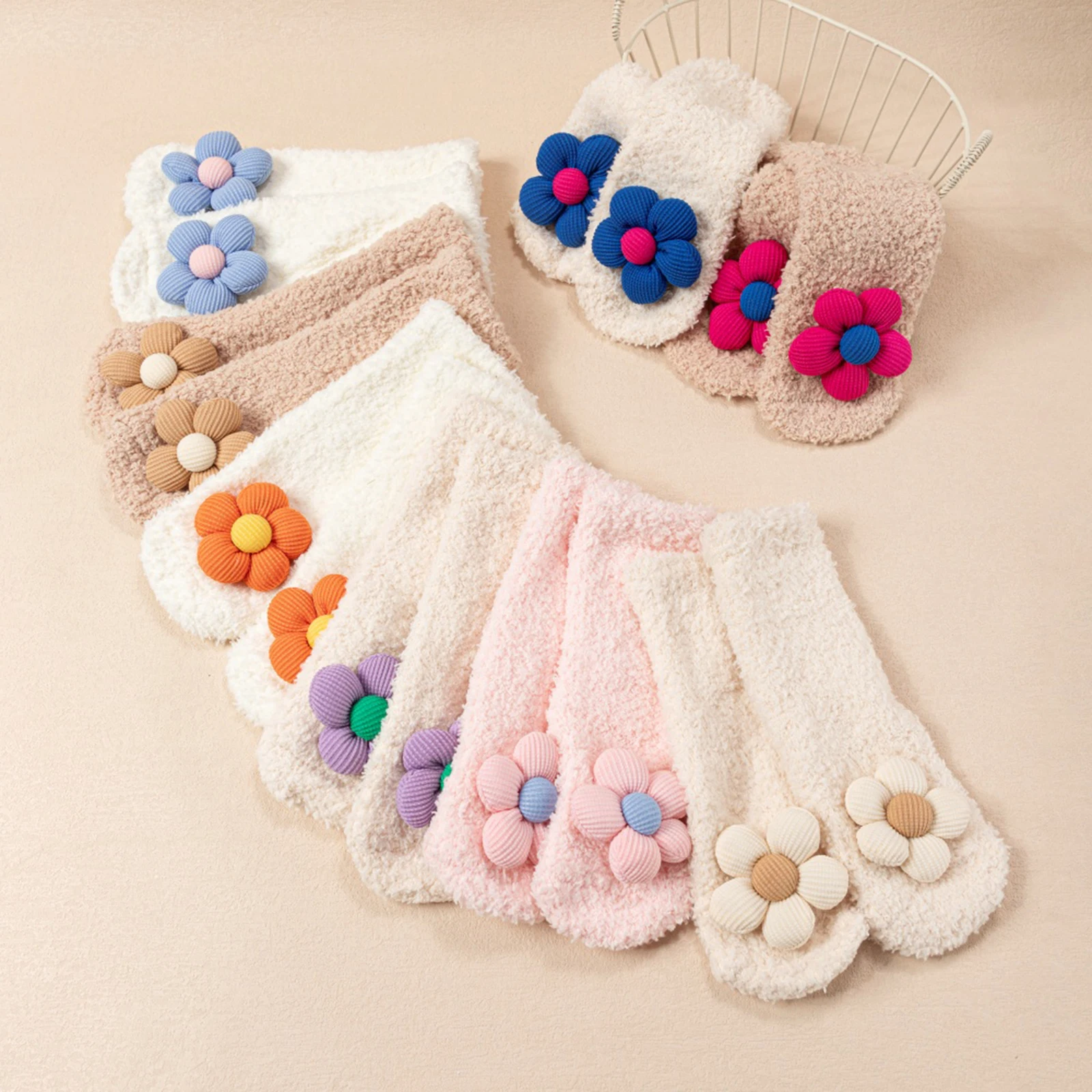 Calcetines antideslizantes con estampado floral para bebés y niñas - imagen 4