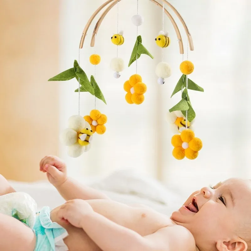 Carrusel de madera con abeja - Juguete musical para bebés en cuna - imagen 5