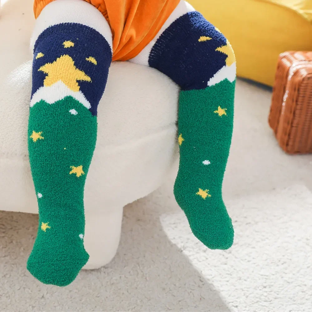 Calcetines de terciopelo coral para niños – suaves y cómodos - imagen 2