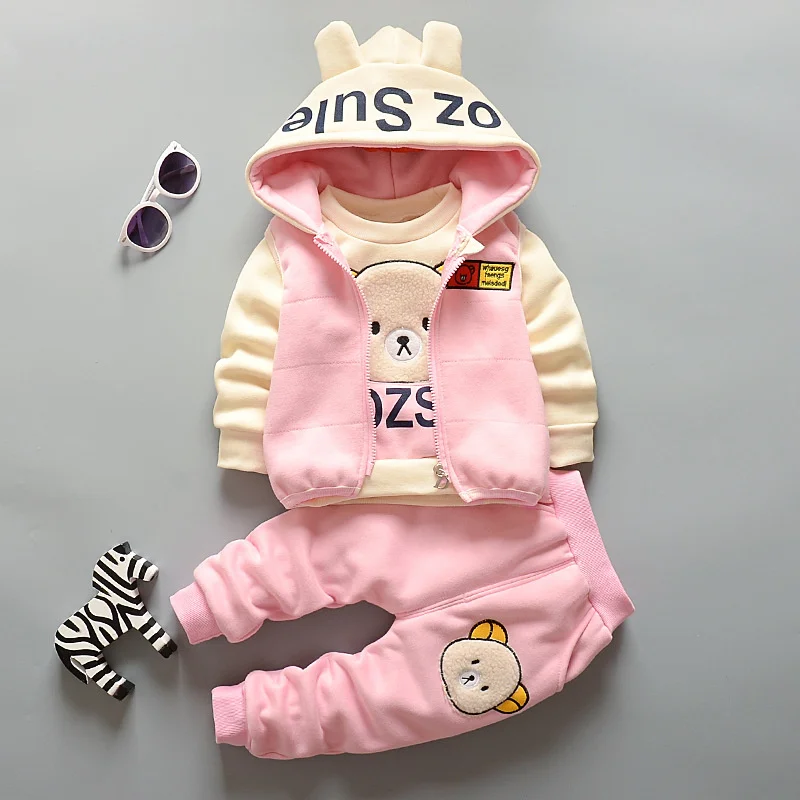 Look con capucha