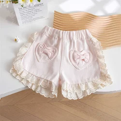 Pantalones cortos de verano para bebé con tejido ligero y encaje