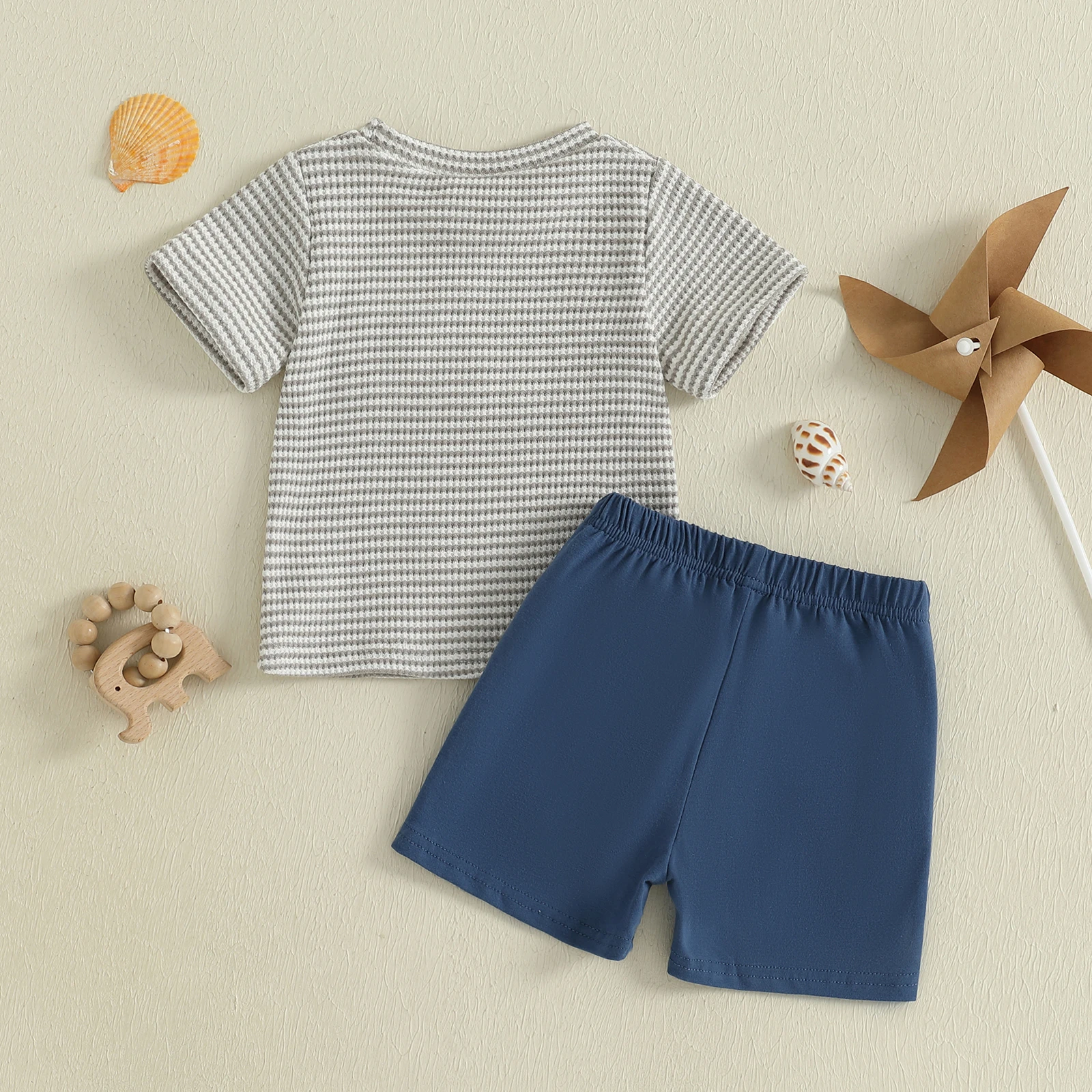 SUNSIOM Conjuntos de verano para niños pequeños de 0 a 3 años, camisetas de manga corta con bordado de peces gofres y cuello redondo con pantalones cortos sólidos, conjunto de 2 piezas - imagen 2