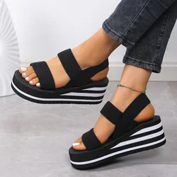 Sandalias minimalistas de verano con cuña para niña – Rayas ligeras