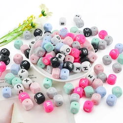 Cuentas de letras de silicona 12mm para pulseras con nombres="0">