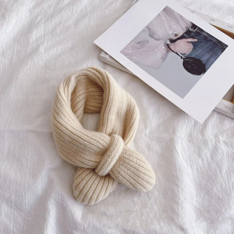 Korean-style Winter Stylish Cross Children’s Small Scarf, Warm, Solid Color, Versatile Knitted Pullover Neck Warmer, Soft - imagen 5
