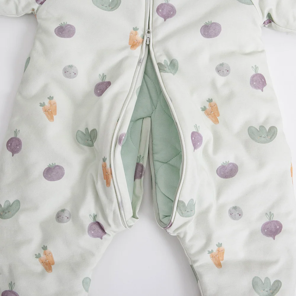 Saco dormir Veggie verde con pierna dividida para bebé y niños - imagen 5
