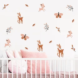 Vinilo decorativo bohemio ciervo Sika mariposas acuarela cuarto infantil