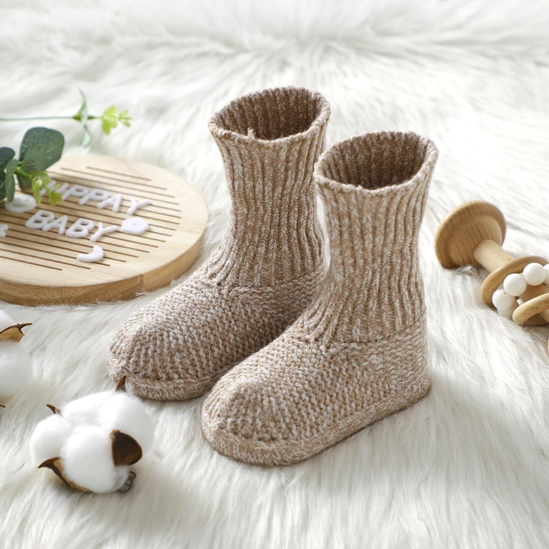 Botines para bebé recién nacido, botas tejidas a mano para niños y niñas, antideslizantes, cálidos, para primeros pasos, 0-12M, zapatos de cuna para suelo interior y exterior - imagen 2