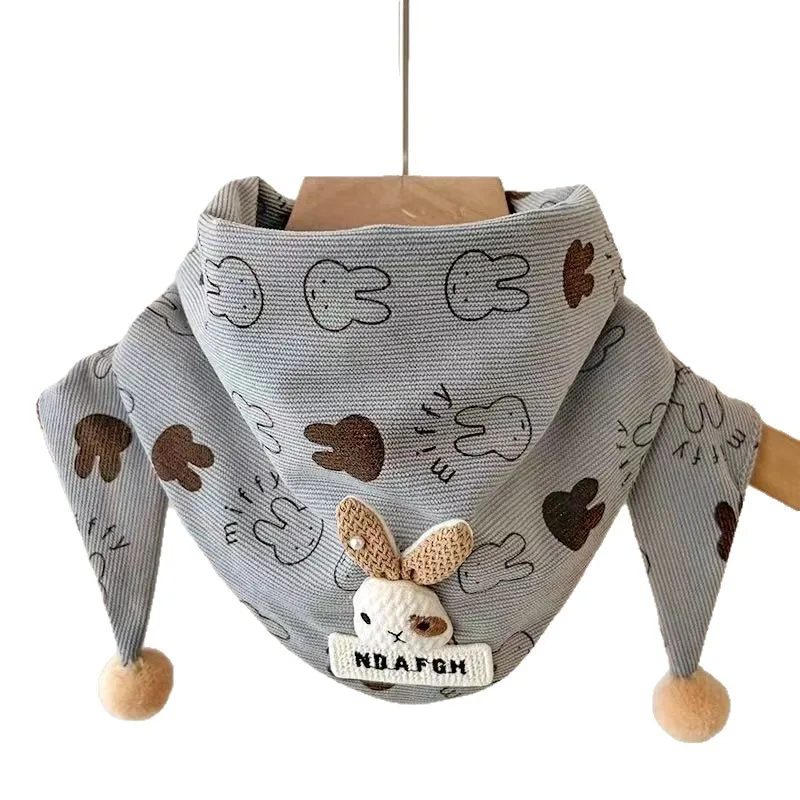 Bufanda triangular infantil con diseño de conejito - imagen 5