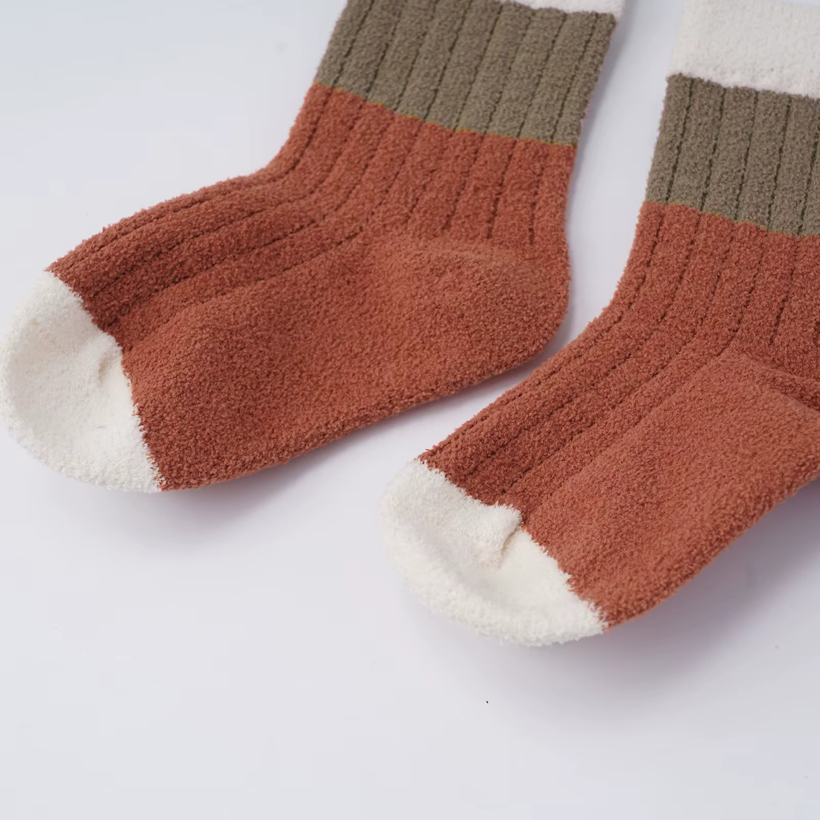 Calcetines rayas antideslizantes para bebé – Cálidos otoño e invierno - imagen 4