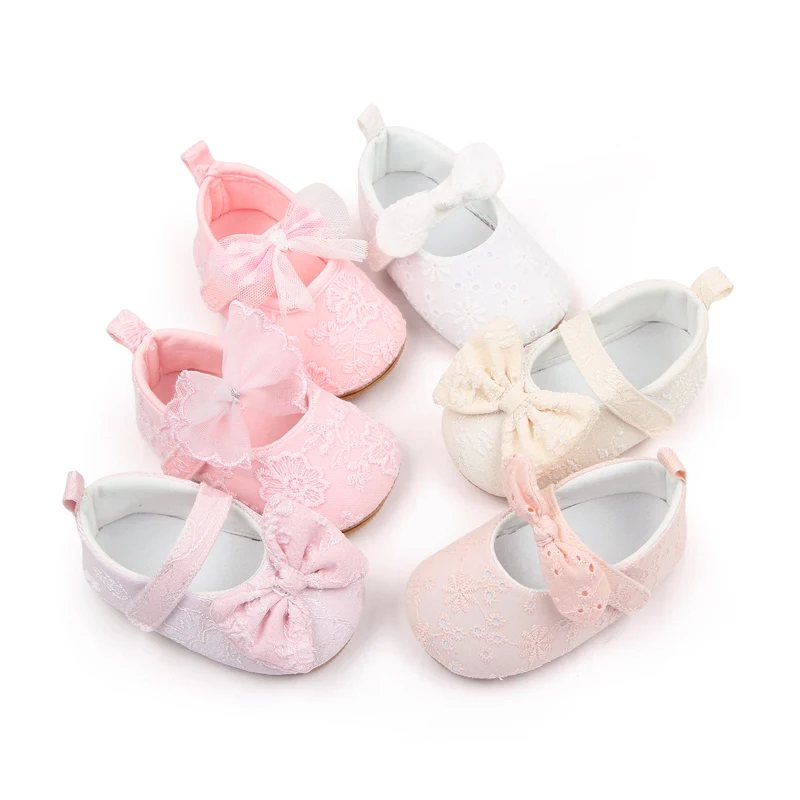 Mocasines Tregren para bebé con lazo y encaje floral - imagen 3