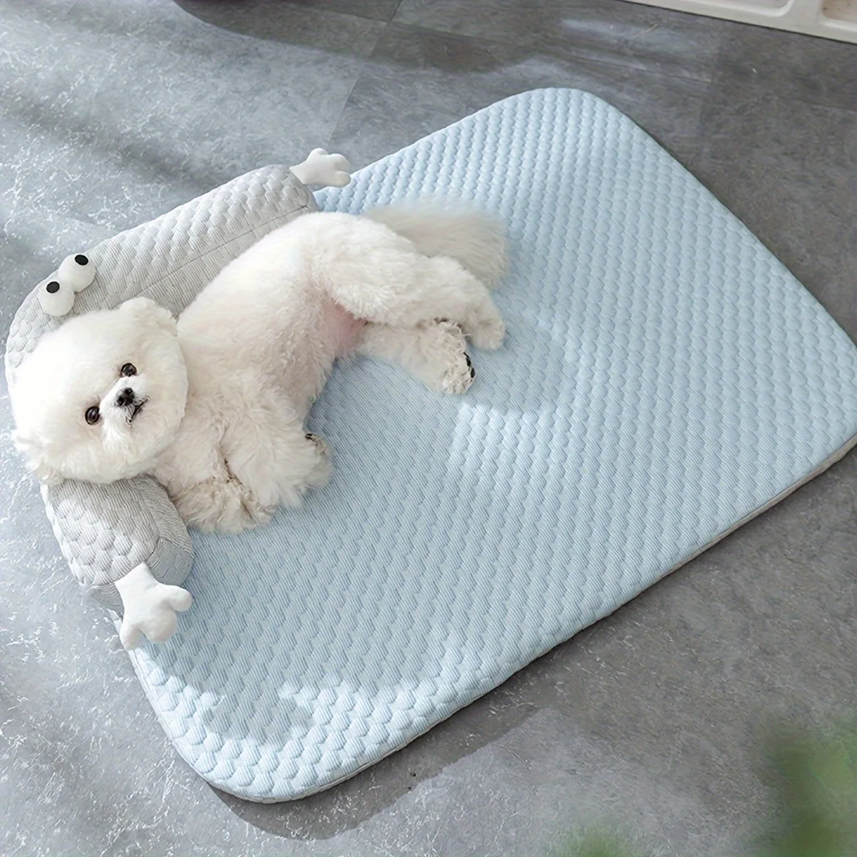 Colchoneta fresca para perros y gatos, alfombrilla transpirable de ojos grandes para cachorros y gatos pequeños y grandes, cama lavable para mascotas, nido fresco para perros y gatos, Verano