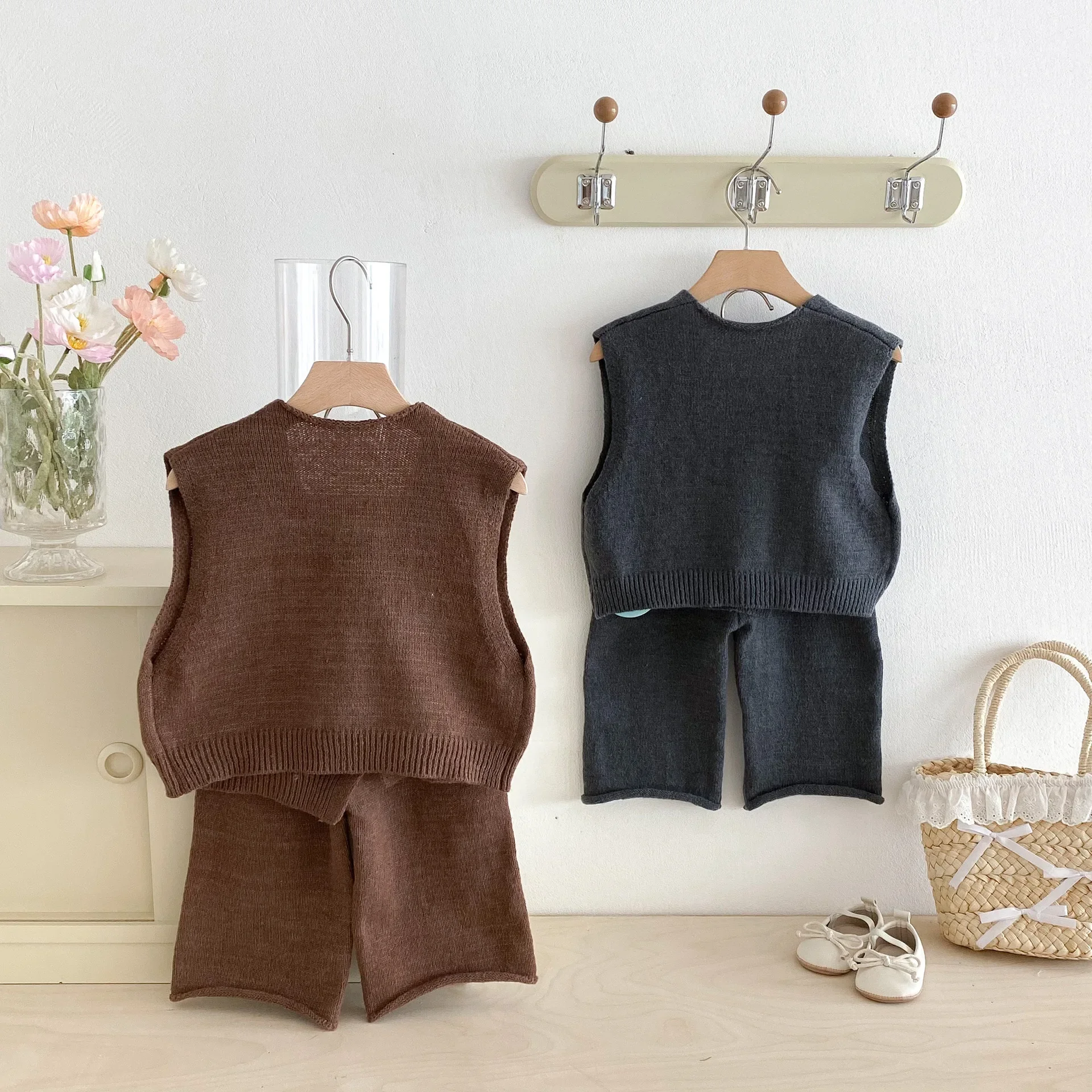 Conjunto de ropa para niños de 1 a 6 años, chaleco tejido y pantalones de pierna ancha, conjunto de ropa para niños de 2 uds., traje de suéter de estilo breve para niñas - imagen 2