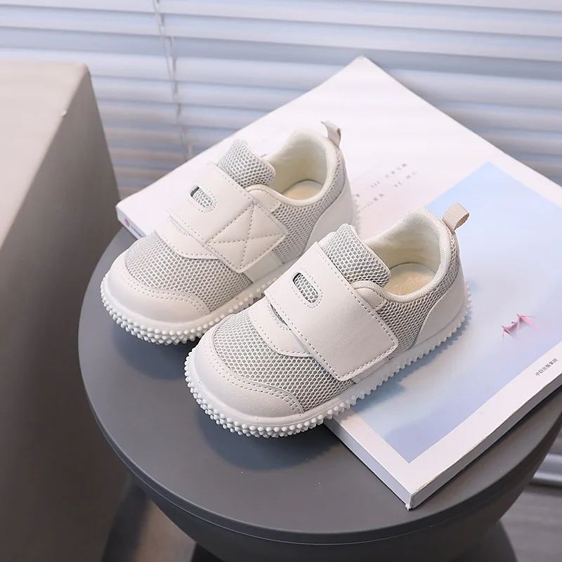 Zapato de deportes nuevos, zapatillas suaves cómodas a la moda, zapatos informales antideslizantes para chico, zapatos exquisitos para niña, zapatos deportivos simples transpirables informales para niño - imagen 4