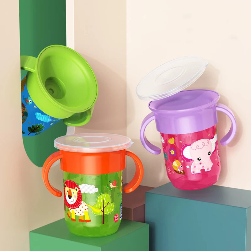 Taza de aprendizaje para bebé con dibujos animados girados 360, tapa abatible con doble asa, vasos de agua a prueba de fugas para bebés, botella sin BPA - imagen 2