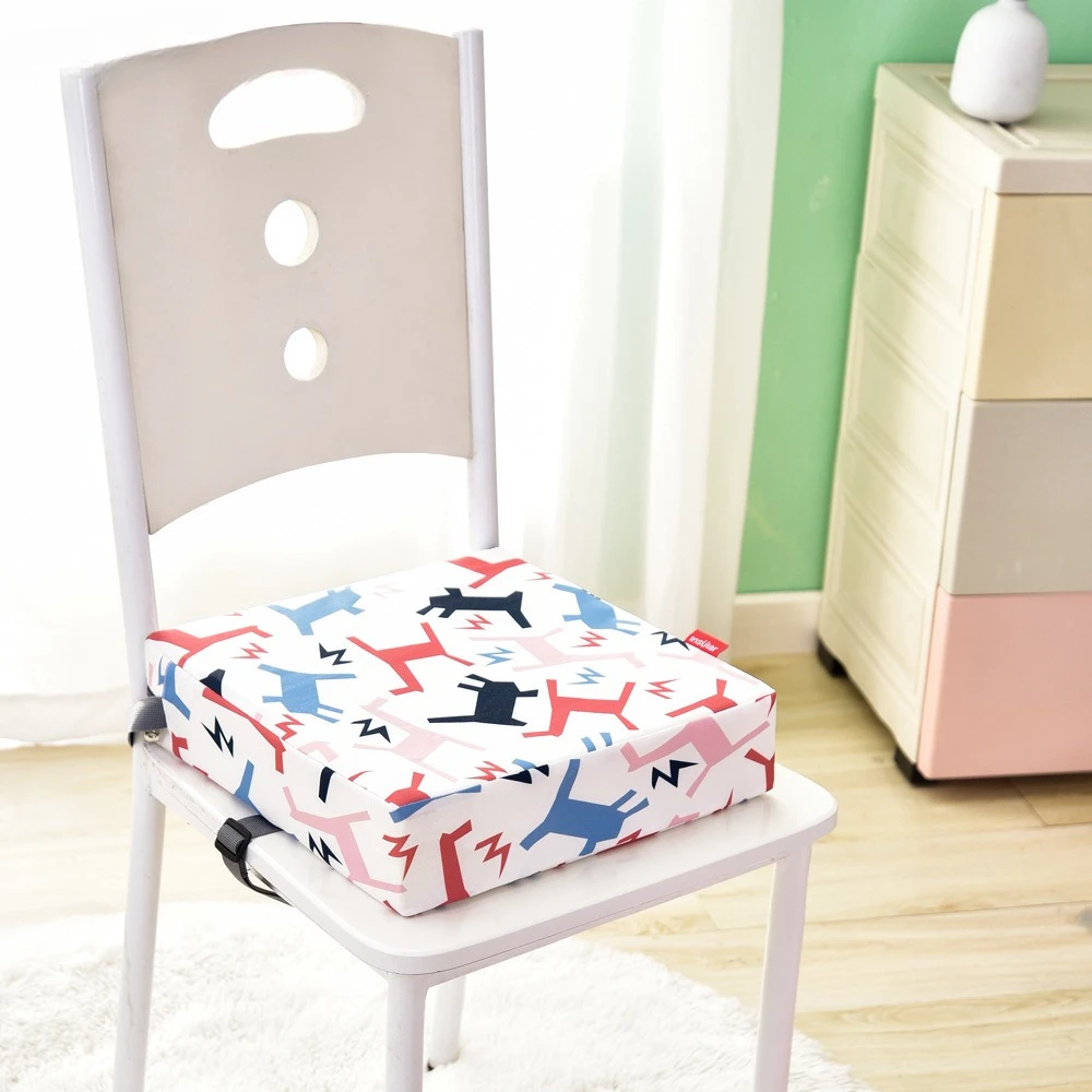 Asiento elevador portátil para bebés con funda de dibujos animados - imagen 2