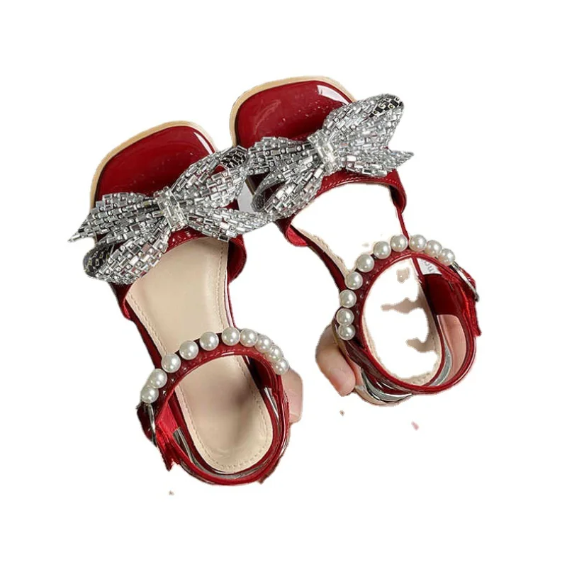 Nuevas sandalias, zapatos suaves y cómodos a la moda para niña, zapatos antideslizantes simples con diamantes de agua para niño, zapatos de playa exquisitos y elegantes, zapatos de princesa - imagen 4