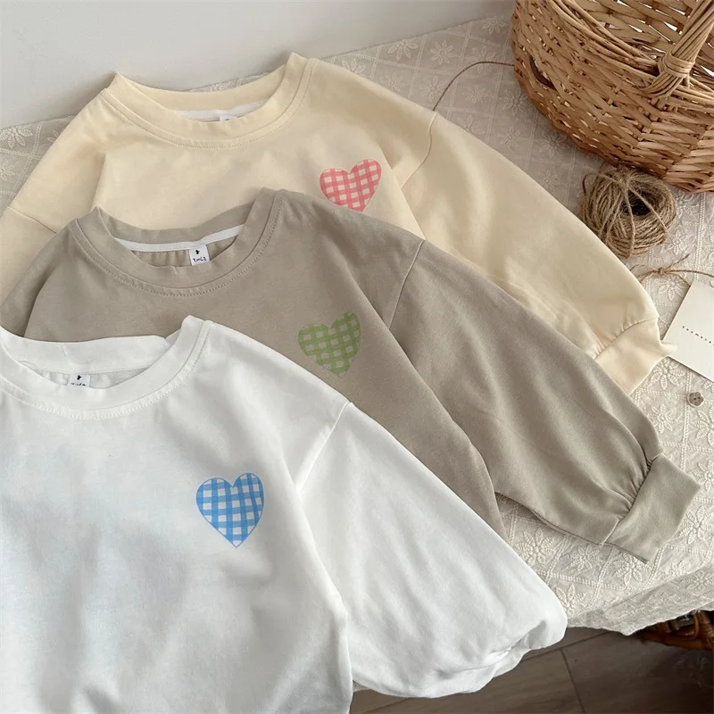 Sudadera capucha - Vista principal corazón celosía