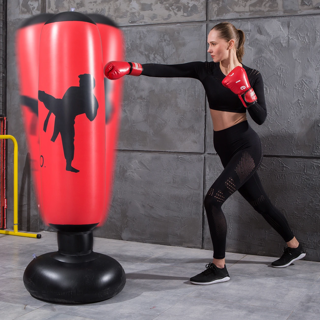 Saco de boxeo hinchable de pie para niños – Resistente y seguro - imagen 3