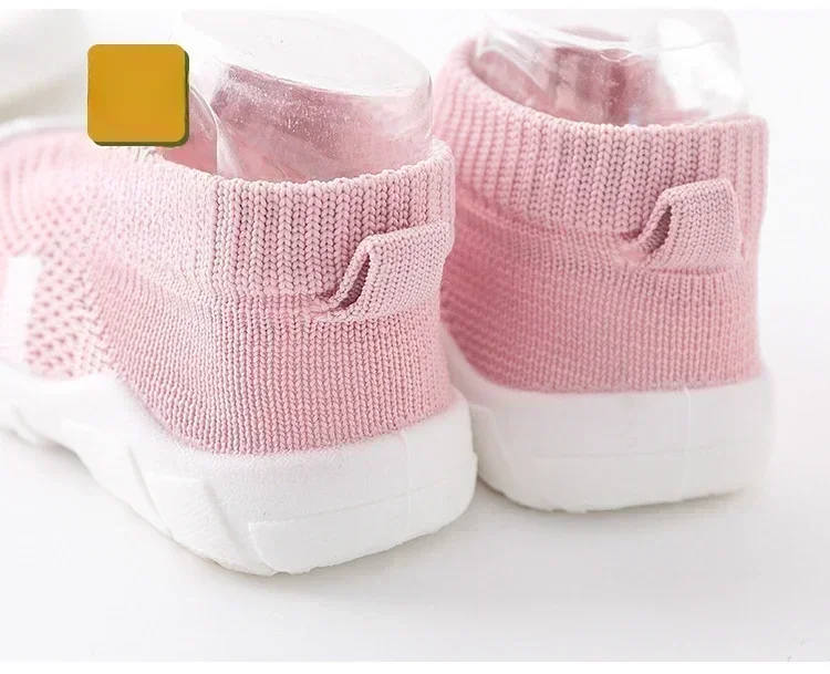 Nuevos zapatos de malla de moda para bebés de suela blanda para bebés de estilo clásico, sandalias de malla transpirables, zapatos casuales de punto para niños - imagen 3