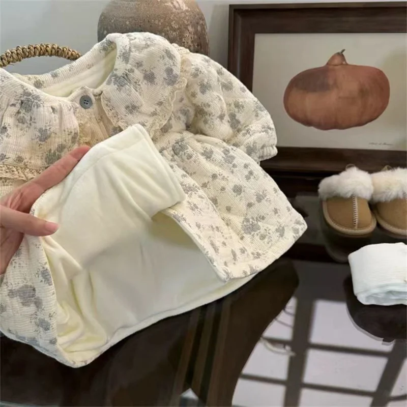 Parka acolchada de algodón para niña – Solapa con botones decorativos - imagen 4