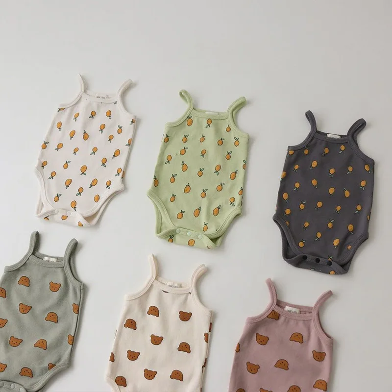 Body bebé verano estampado unisex con tirantes - imagen 4
