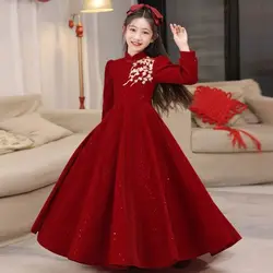 Tween Vestido formal de estilo chino de invierno 2025 para niñas: elegante Qipao de princesa, traje bordado, con forro polar y agradable para la piel