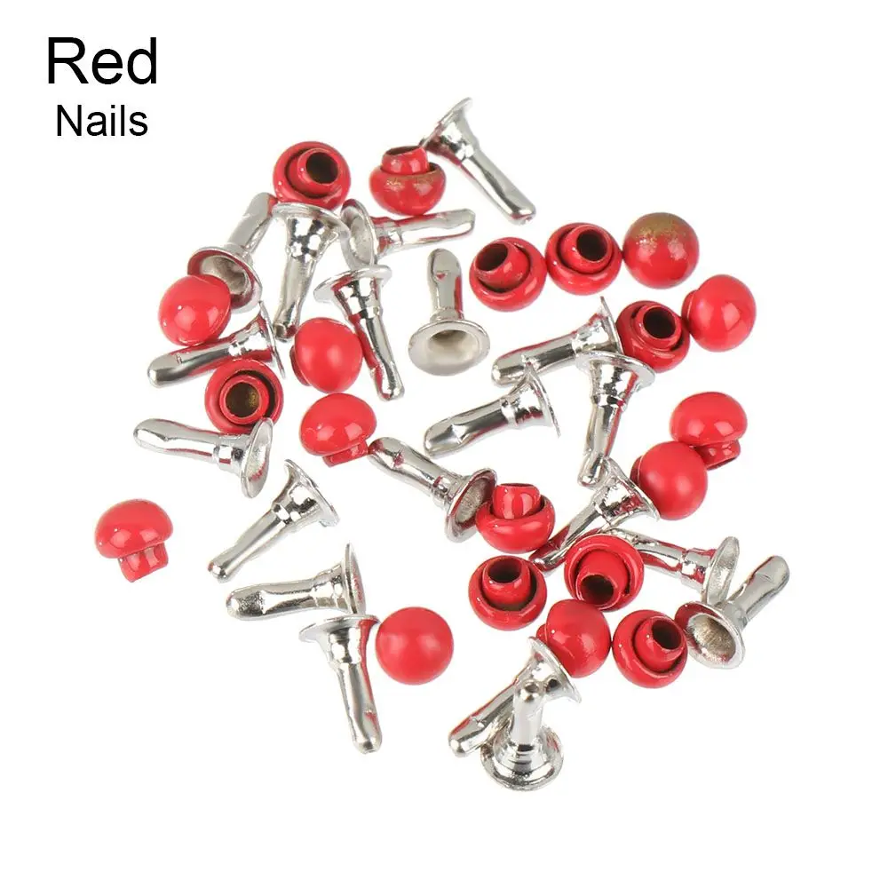 Red	Nails