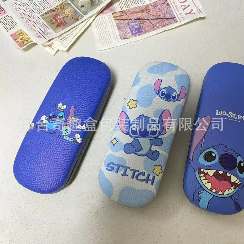 Caja de gafas dura de moda de Stitch de Disney, estuche de gafas de concha de mano de alta calidad con dibujos animados para hombres y mujeres, estuche para gafas de lectura - imagen 2