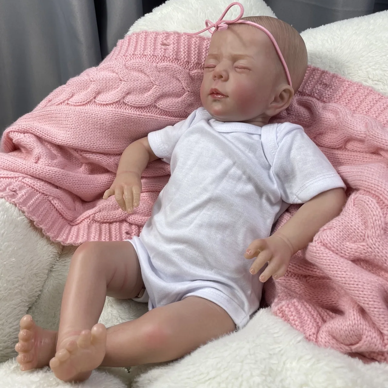Luise - Muñeca Reborn con piel 3D y venas visibles - imagen 5