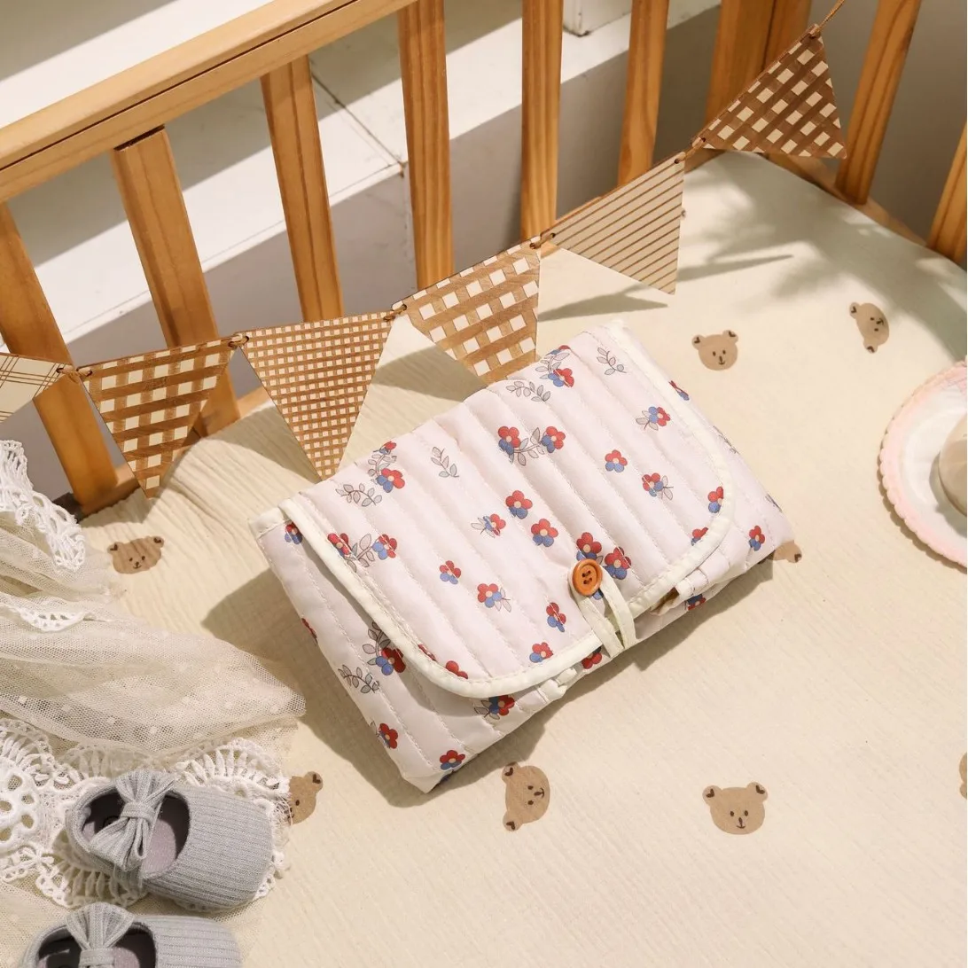 Cambiador impermeable plegable multifunción portátil, alfombrilla para cambiar pañales de bebé recién nacido, cambiadores, colchón de cama infantil - imagen 2