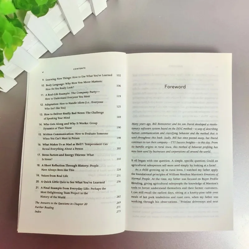 Nueva edición rodeada por idiotas: los cuatro patrones del comportamiento humano (versión en inglés) Literatura clásica - imagen 5