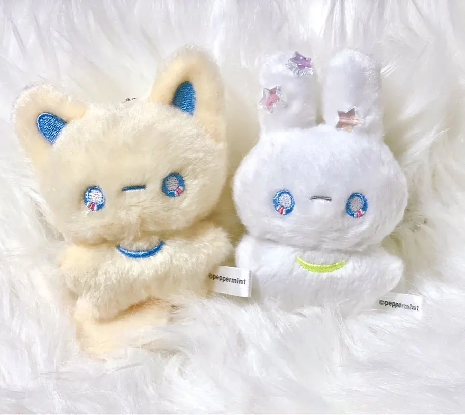 Peluche colgante Qualia Moon Friends – Zorro suave con estrellas