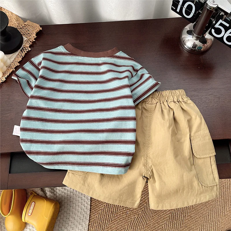 Conjunto de verano para niño a rayas: camiseta de algodón y short - imagen 5
