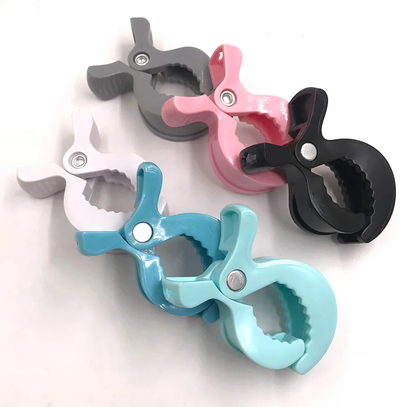Clips para manta de cochecito de bebé sujetos al carrito