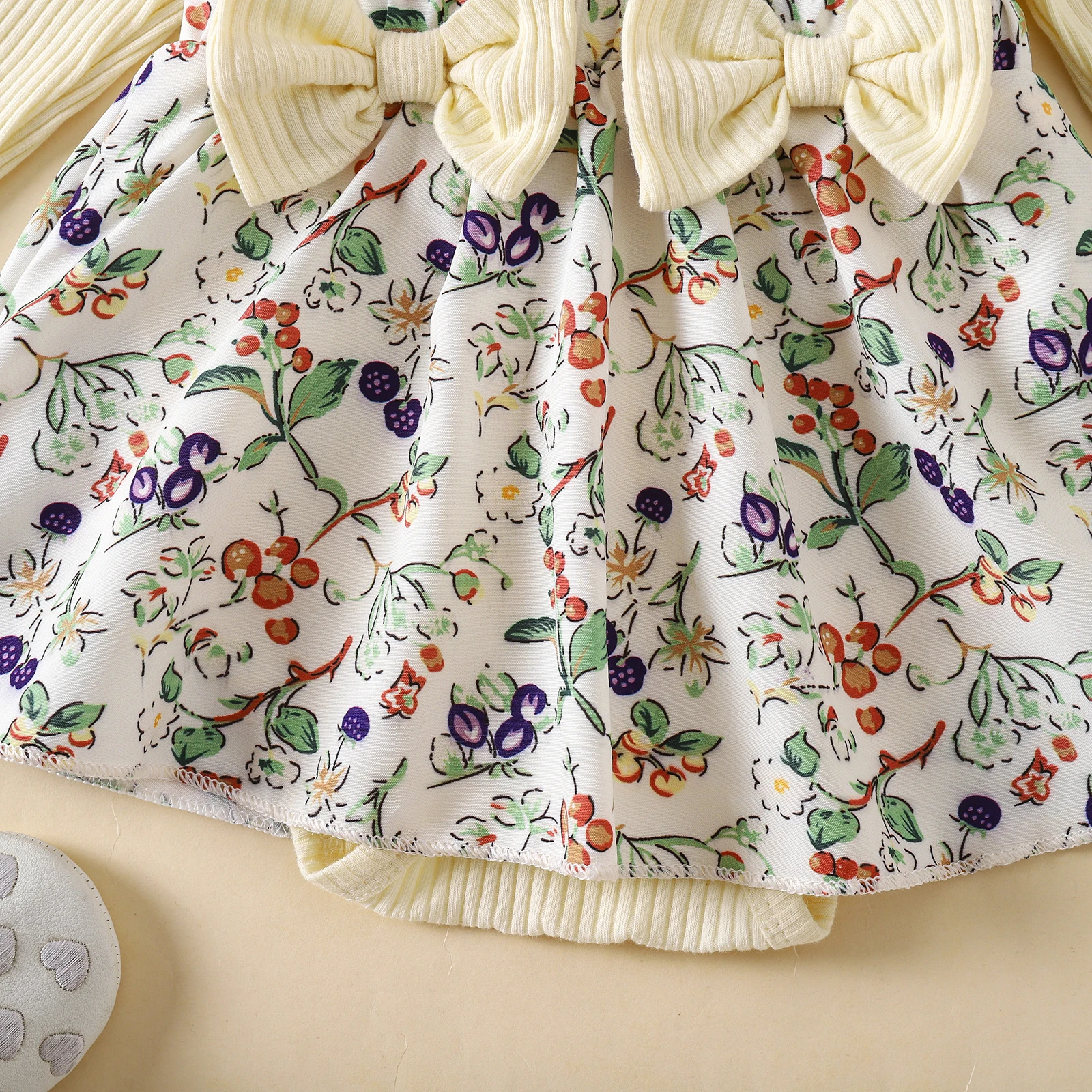 Vestido mameluco de otoño para niña de 0 a 18 meses, mono falso de dos piezas de manga larga con cuello redondo y estampado floral - imagen 5