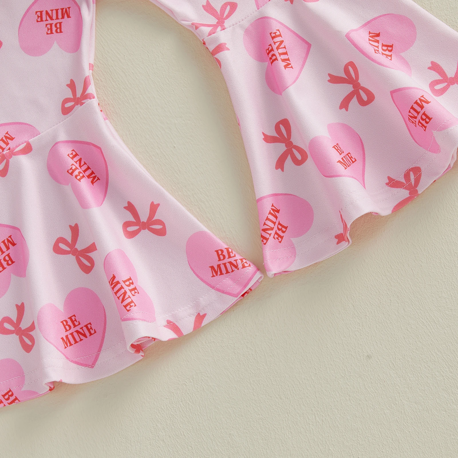 Conjunto San Valentín niña con corazón bordado, manga larga y pantalón - imagen 5