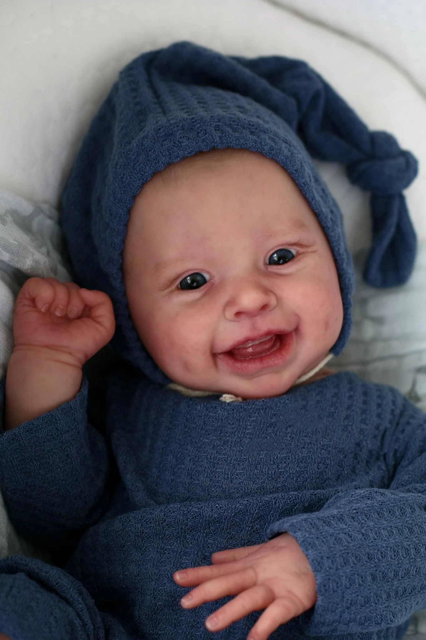 Harper – Muñeca Reborn realista artesanal recién nacido - imagen 3